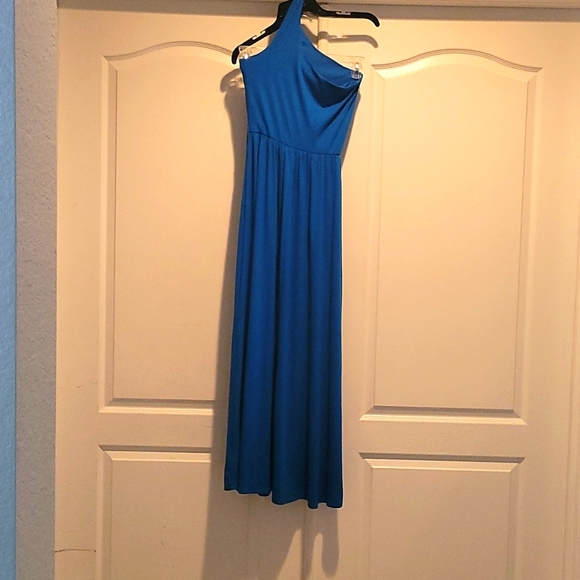 Blue one shoulder long drrss - Picture 2 of 3